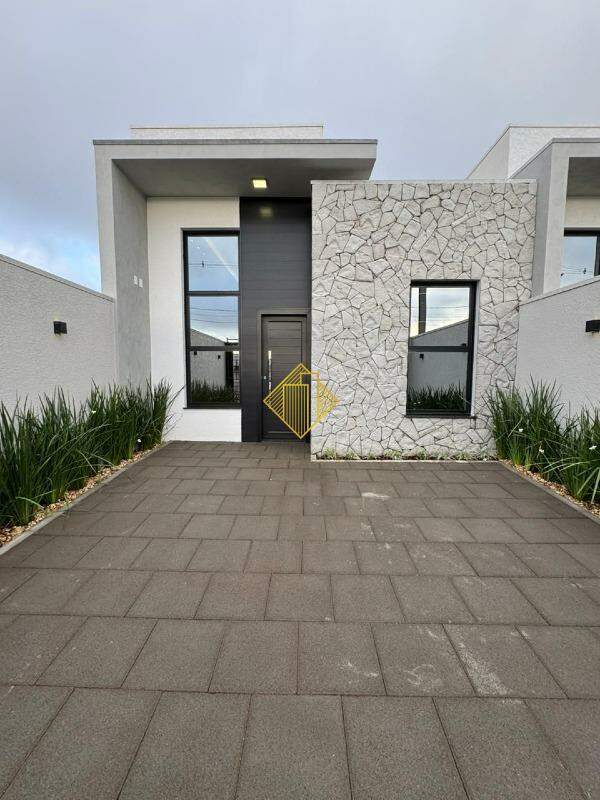 Casa à venda no Universitário: 