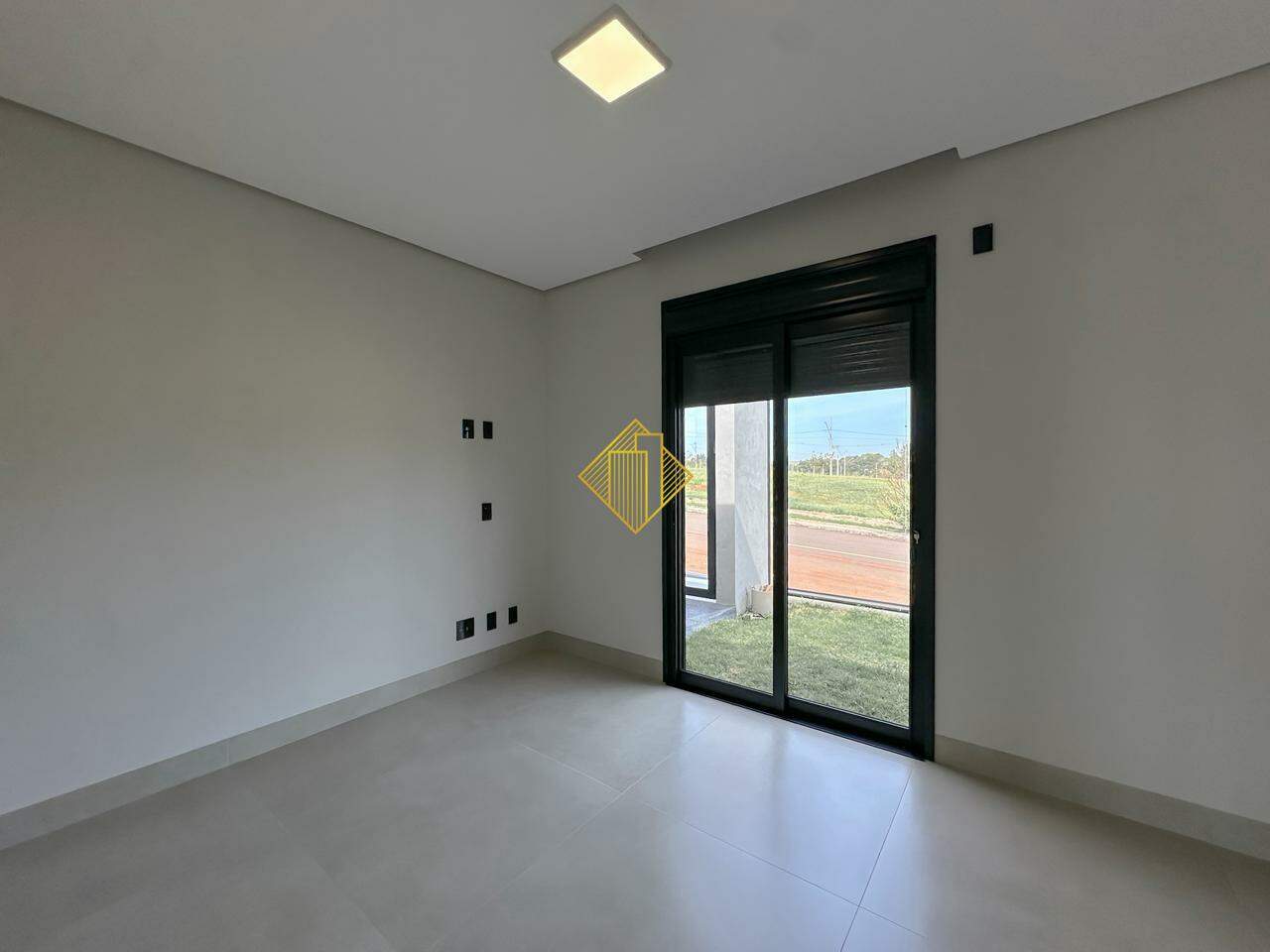 Casa à venda no Recanto Tropical: 