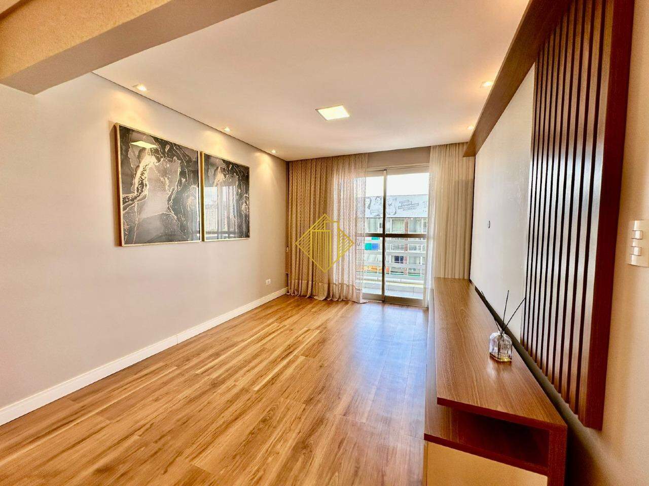 Apartamento para aluguel no Centro: 