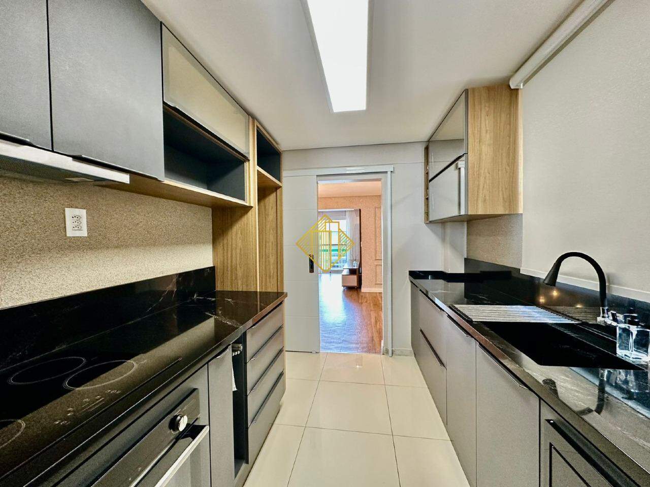 Apartamento para aluguel no Centro: 