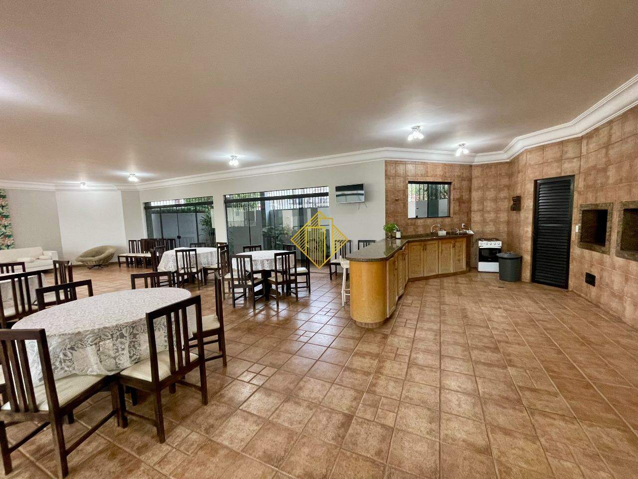 Apartamento para aluguel no Centro: 