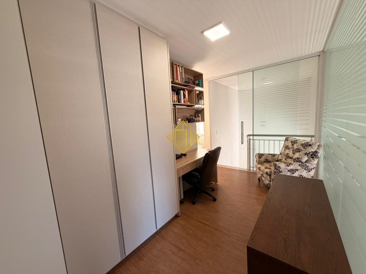 Sobrado à venda no Country: 