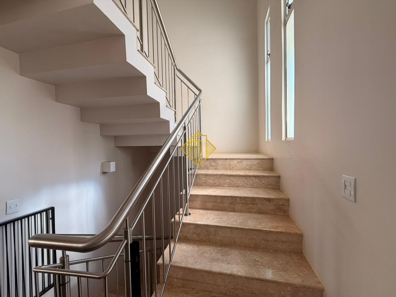 Sobrado à venda no Country: 