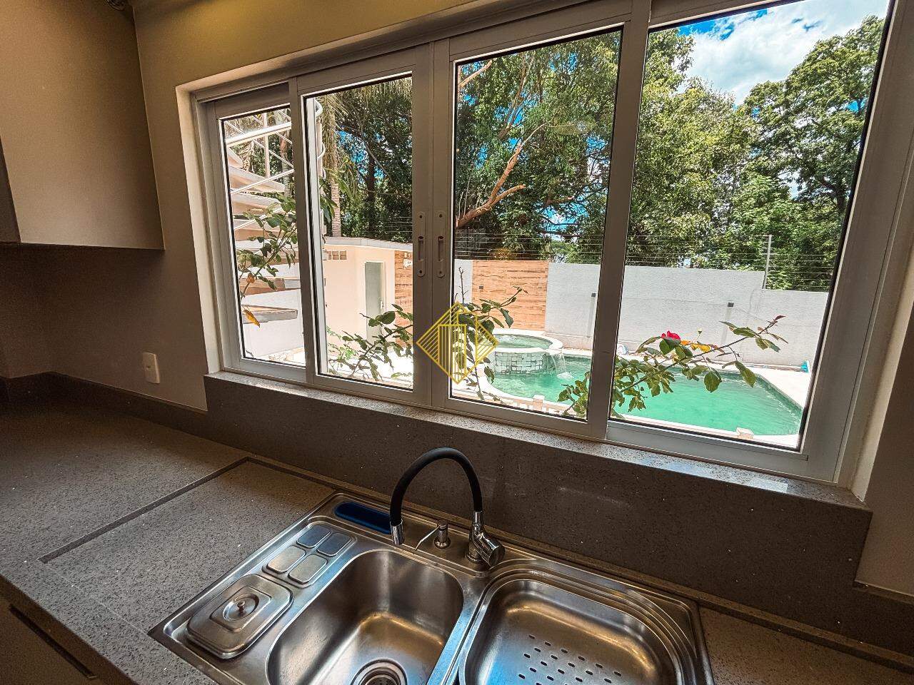 Sobrado à venda no Alto Alegre: 