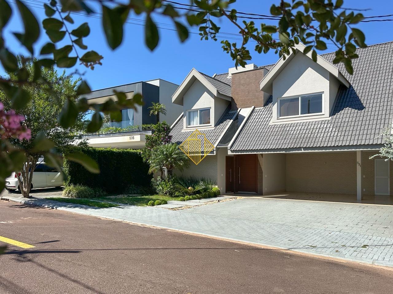 Sobrado à venda no FAG: 