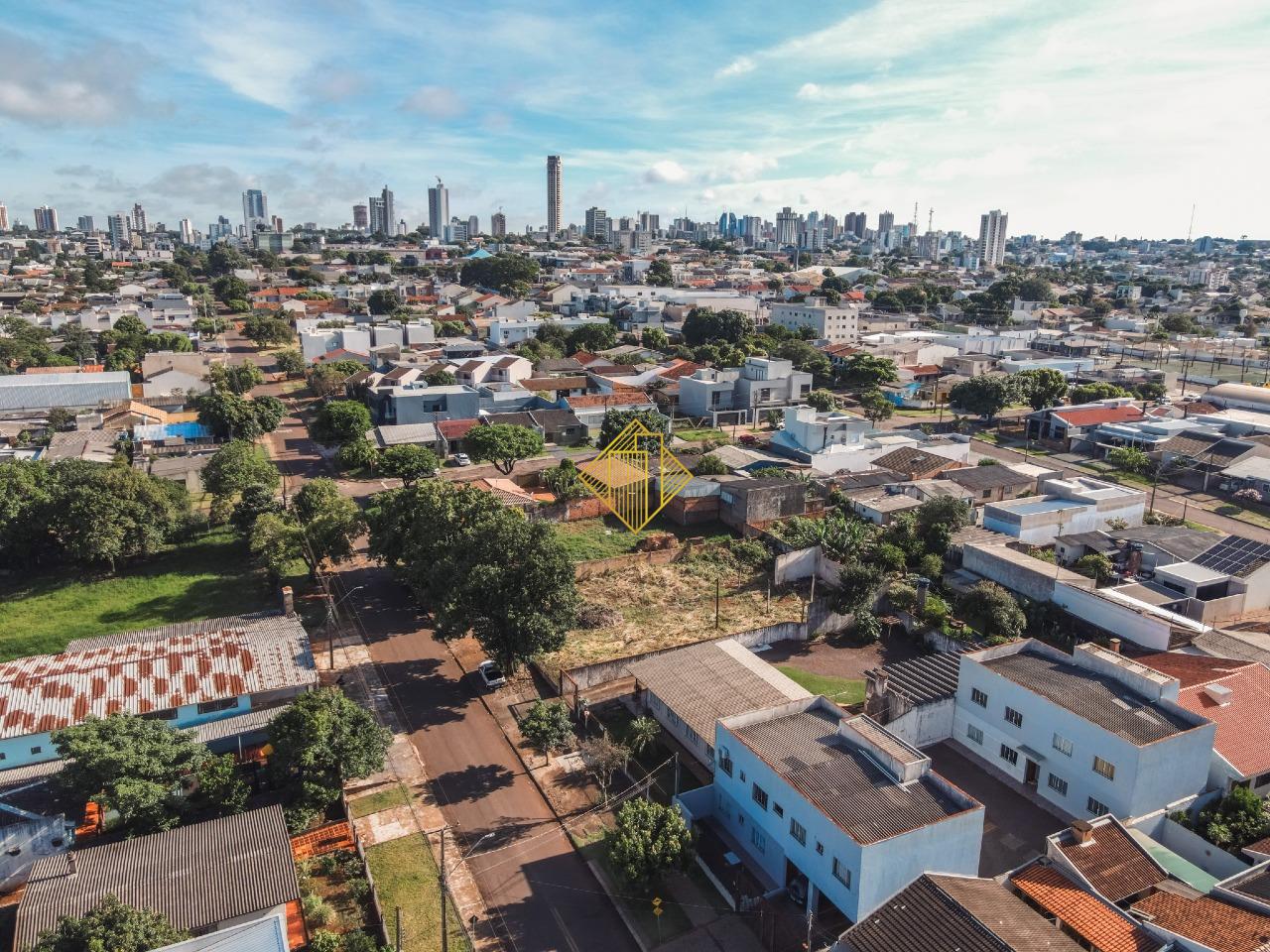 Terreno à venda no Neva: 