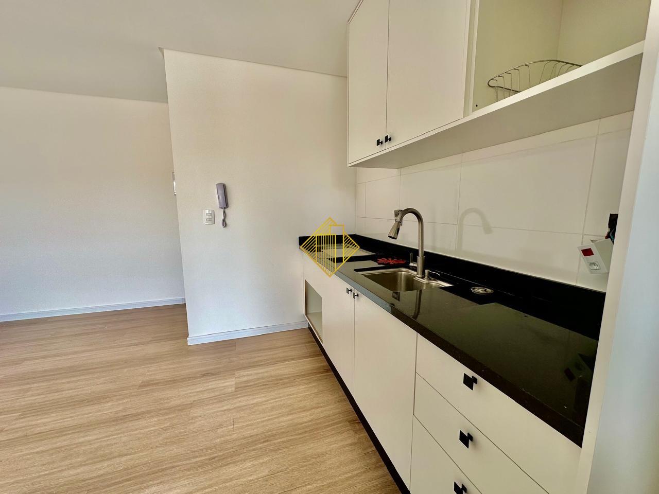 Apartamento para aluguel no Pioneiros Catarinenses: 