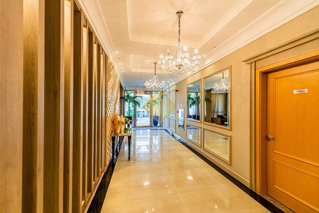 Apartamento à venda no Centro: Hall de Entrada