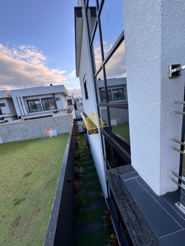 Sobrado à venda no Cancelli: 