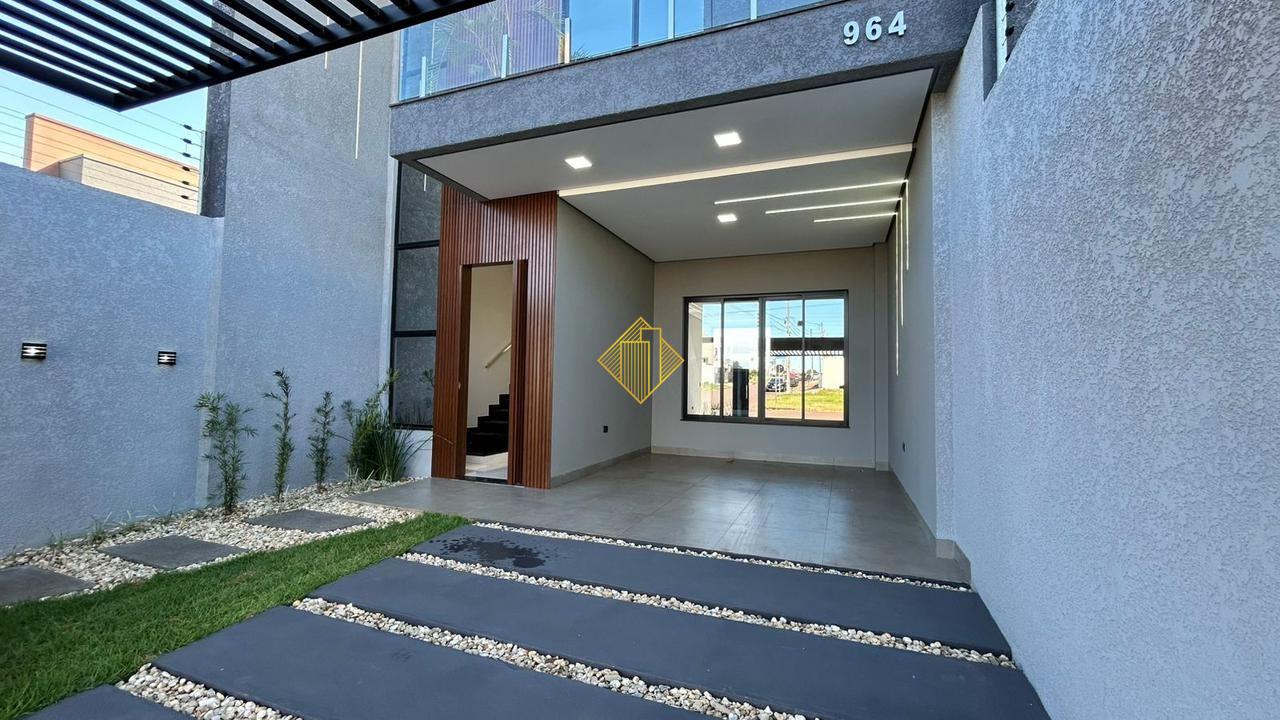 Sobrado à venda no Recanto Tropical: 