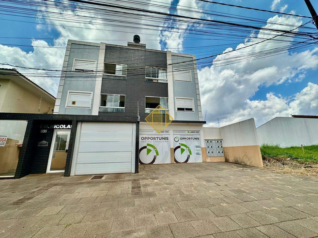 Apartamento para aluguel no Pioneiros Catarinenses: 