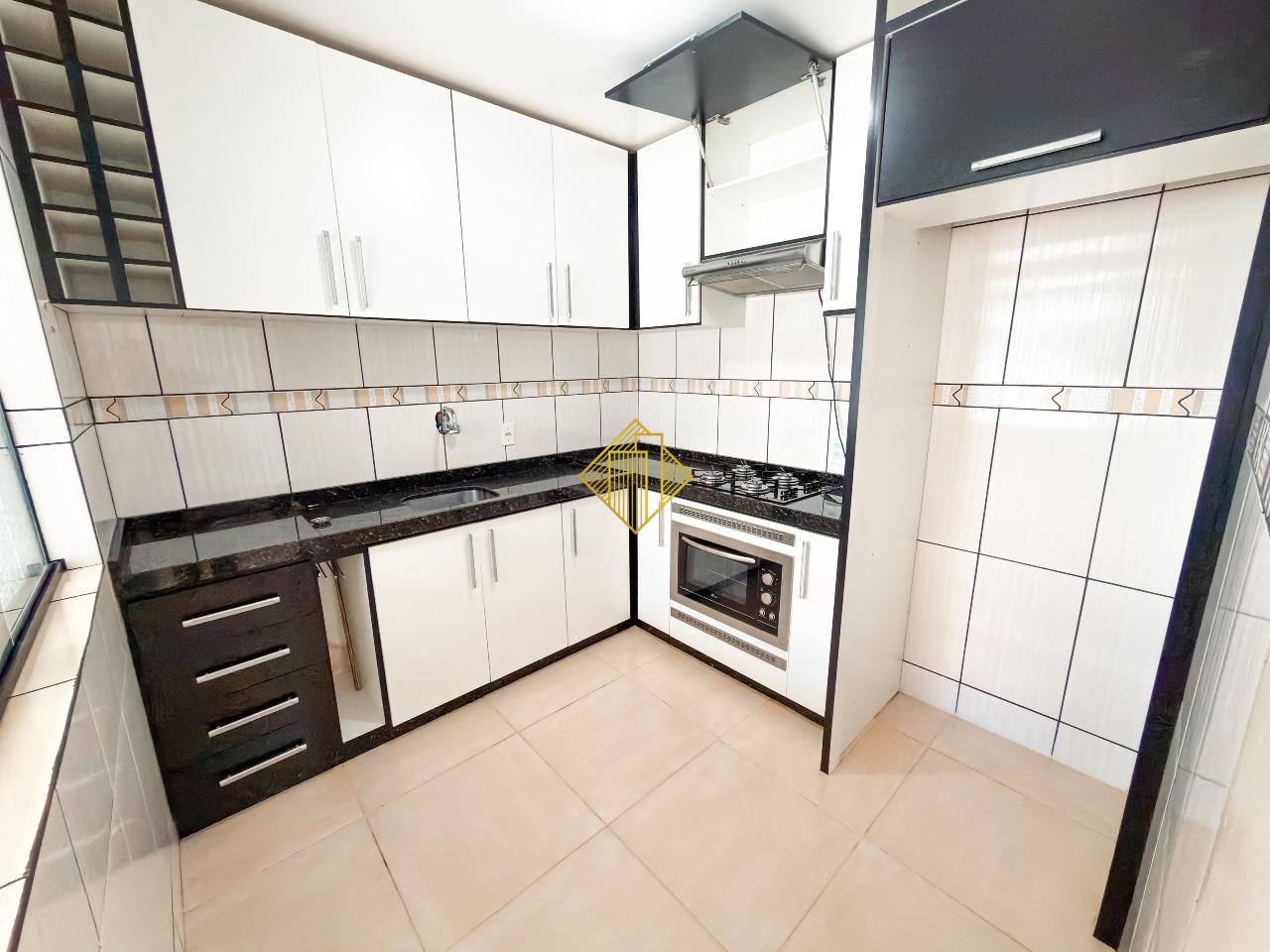 Casa para aluguel no Neva: 