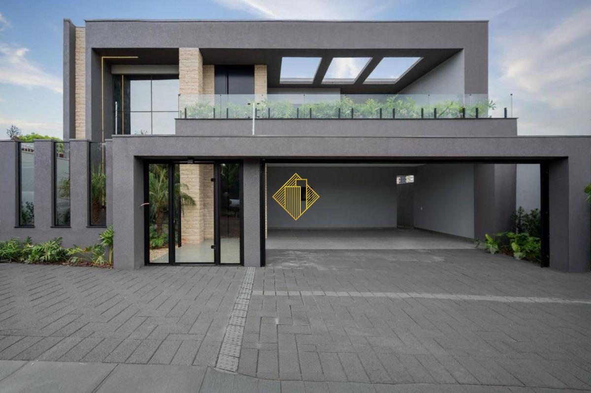 Sobrado à venda no Country: 