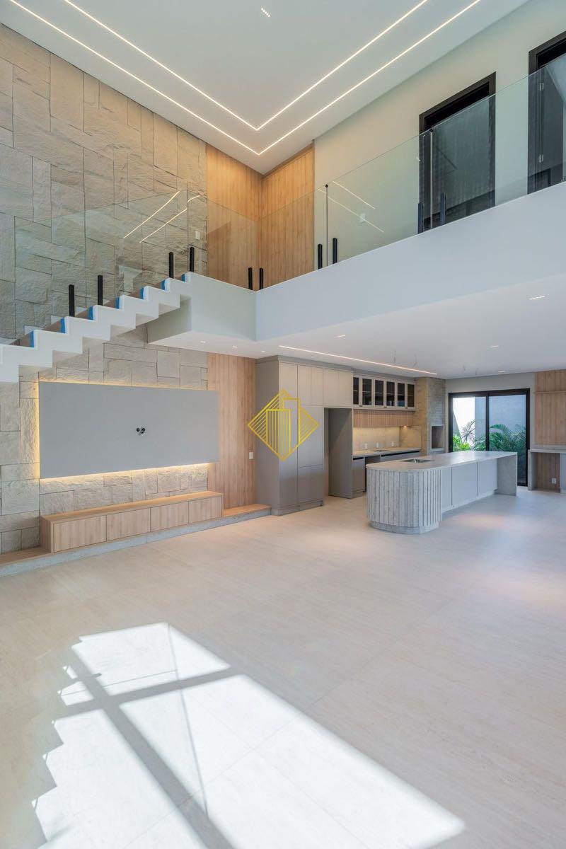 Sobrado à venda no Country: 