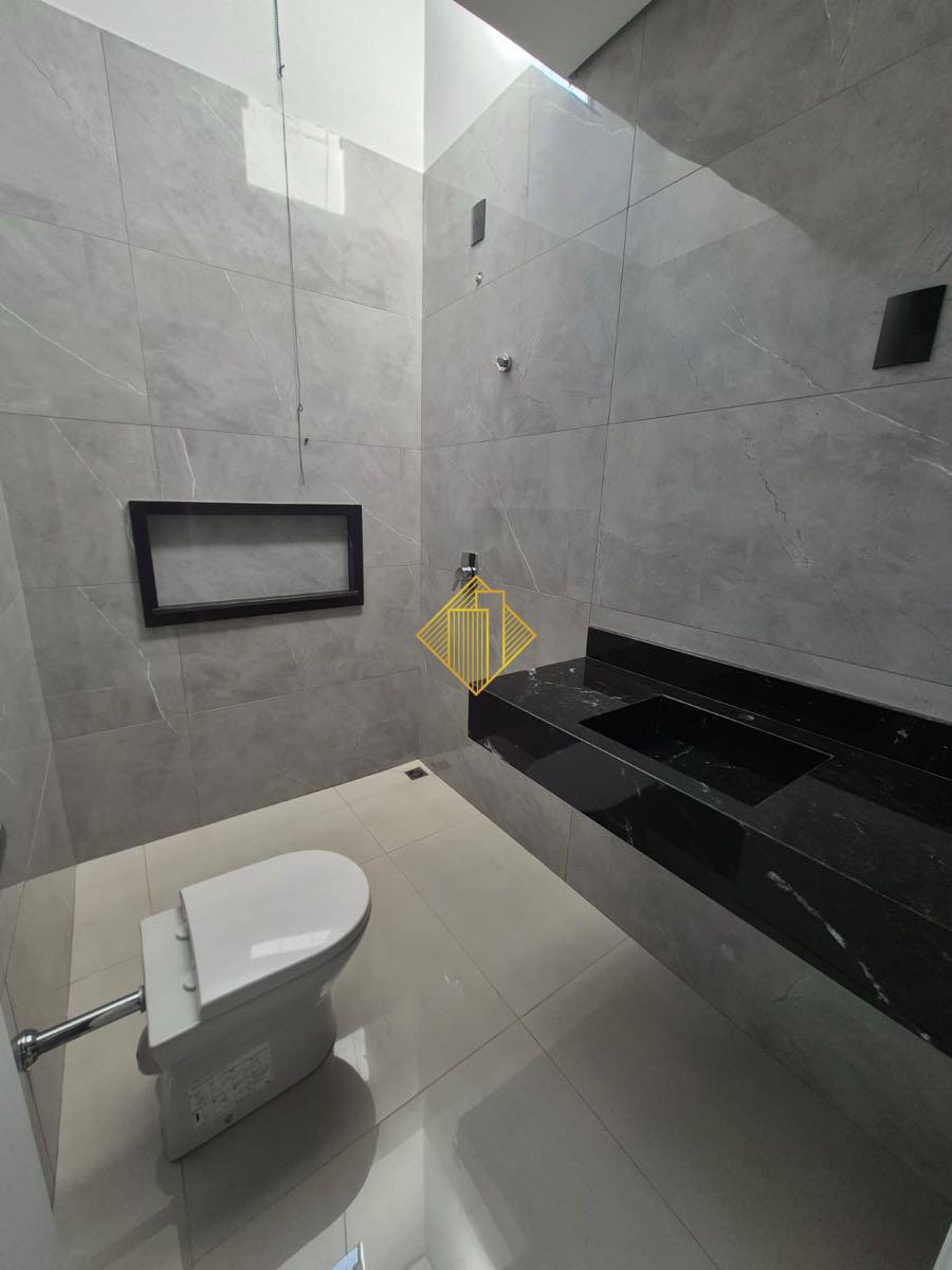 Casa à venda no Recanto Tropical: 