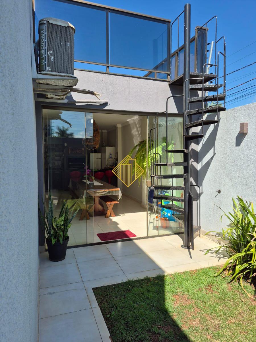 Casa à venda no Centro: 