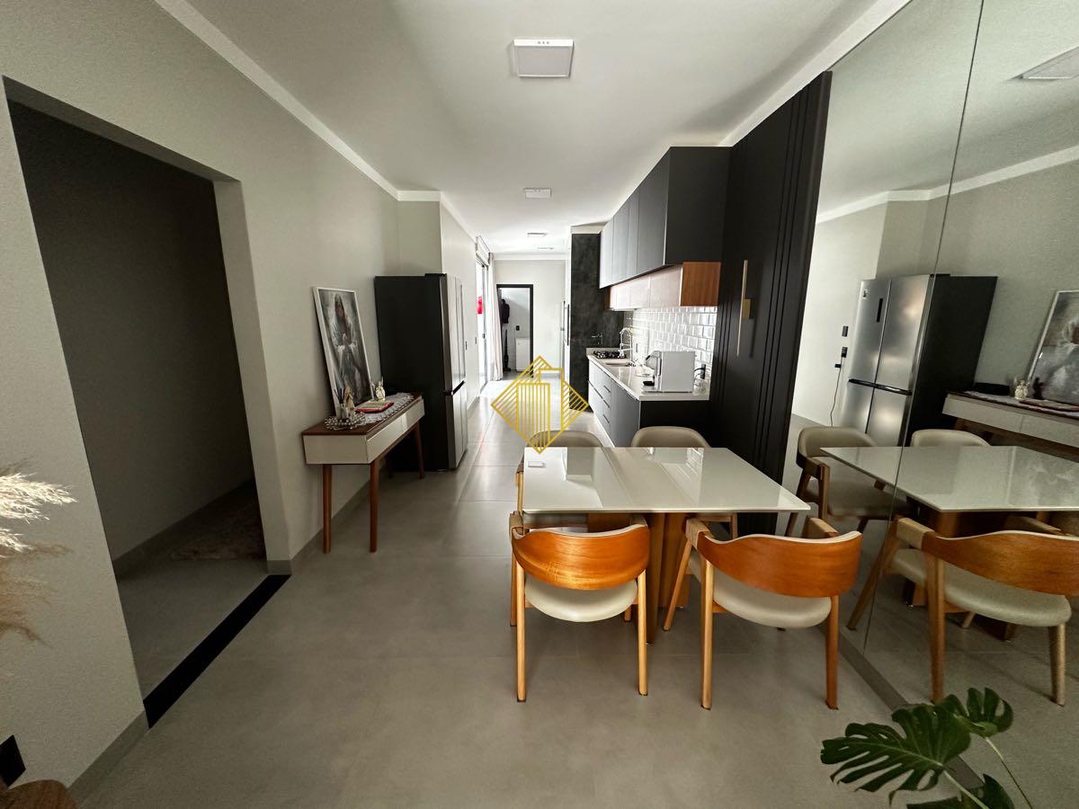 Casa à venda no Recanto Tropical: 