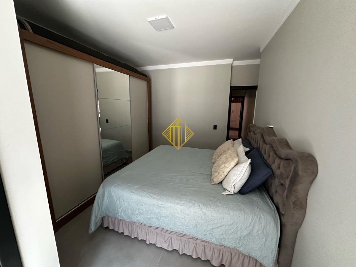 Casa à venda no Recanto Tropical: 