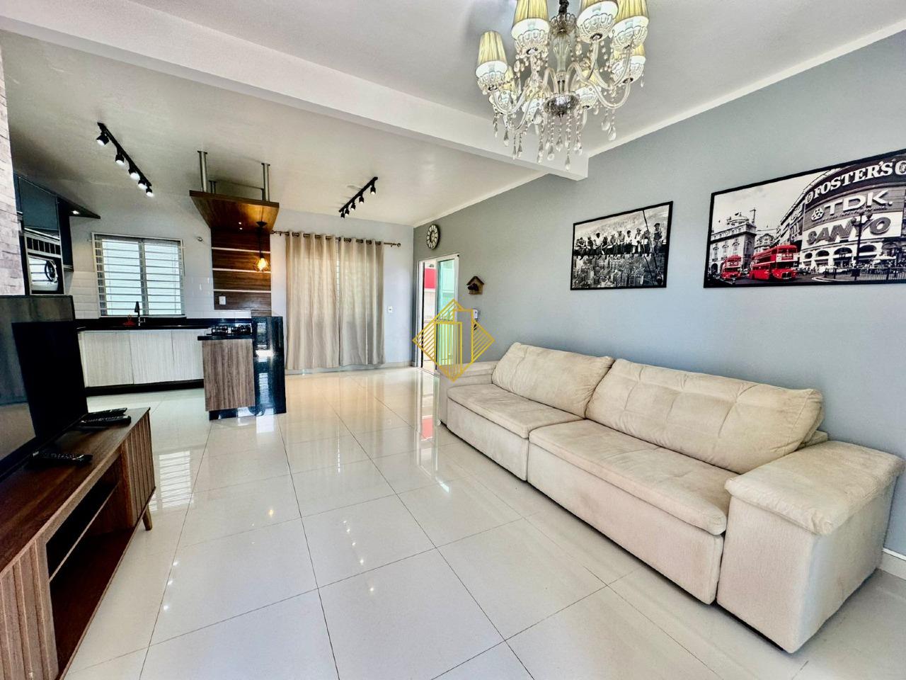 Casa à venda no Esmeralda: 