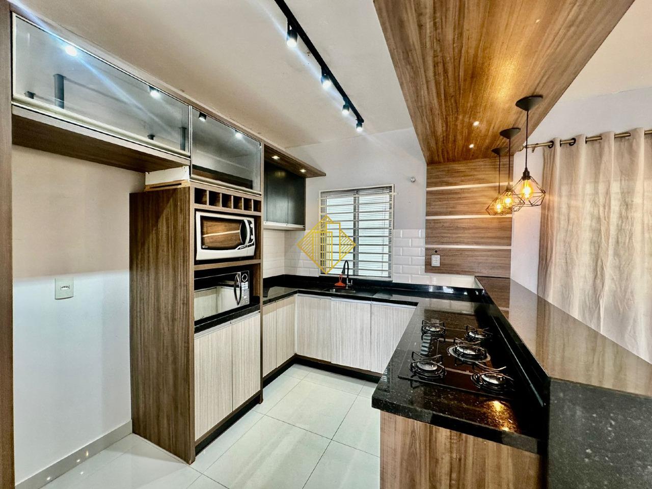 Casa à venda no Esmeralda: 