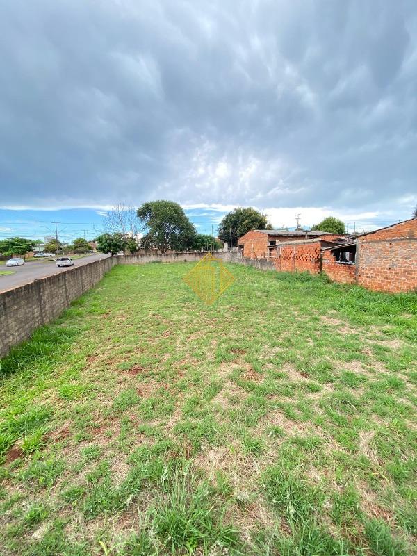 Lote à venda no Parque Independência: 