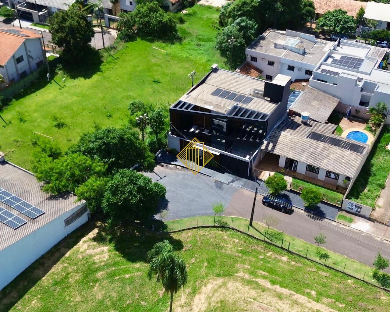 Sobrado para aluguel no Recanto Tropical: 