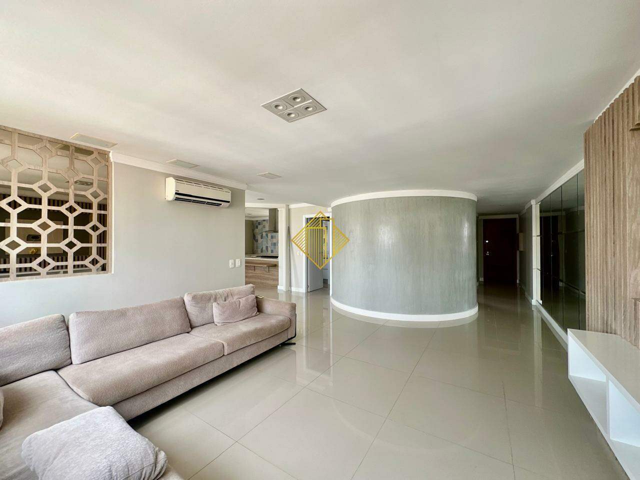 Apartamento para aluguel no Centro: 