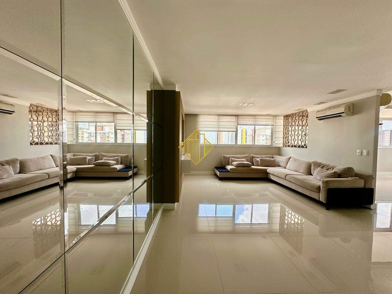 Apartamento para aluguel no Centro: 