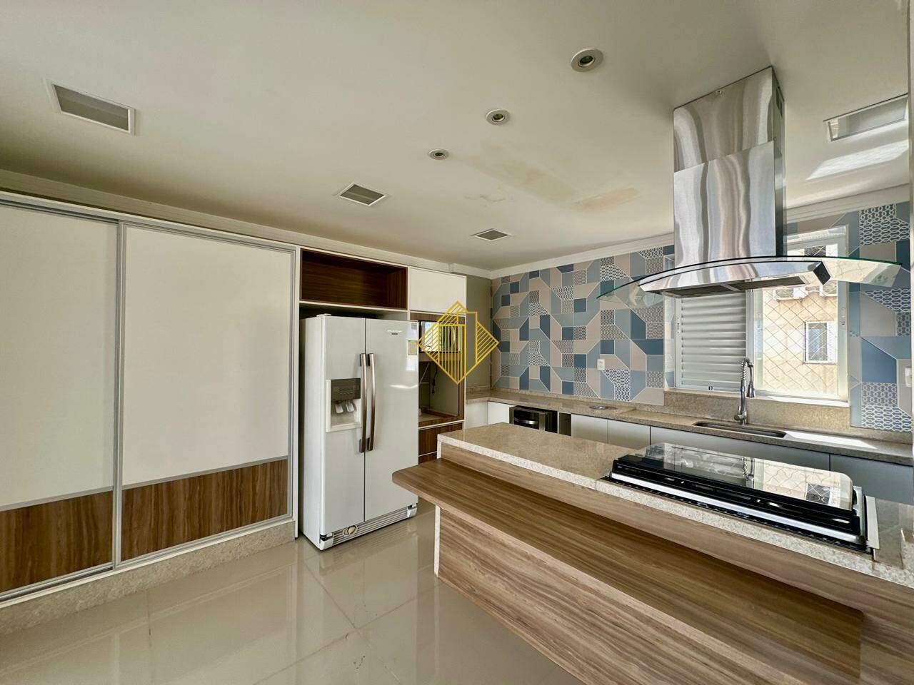 Apartamento para aluguel no Centro: 