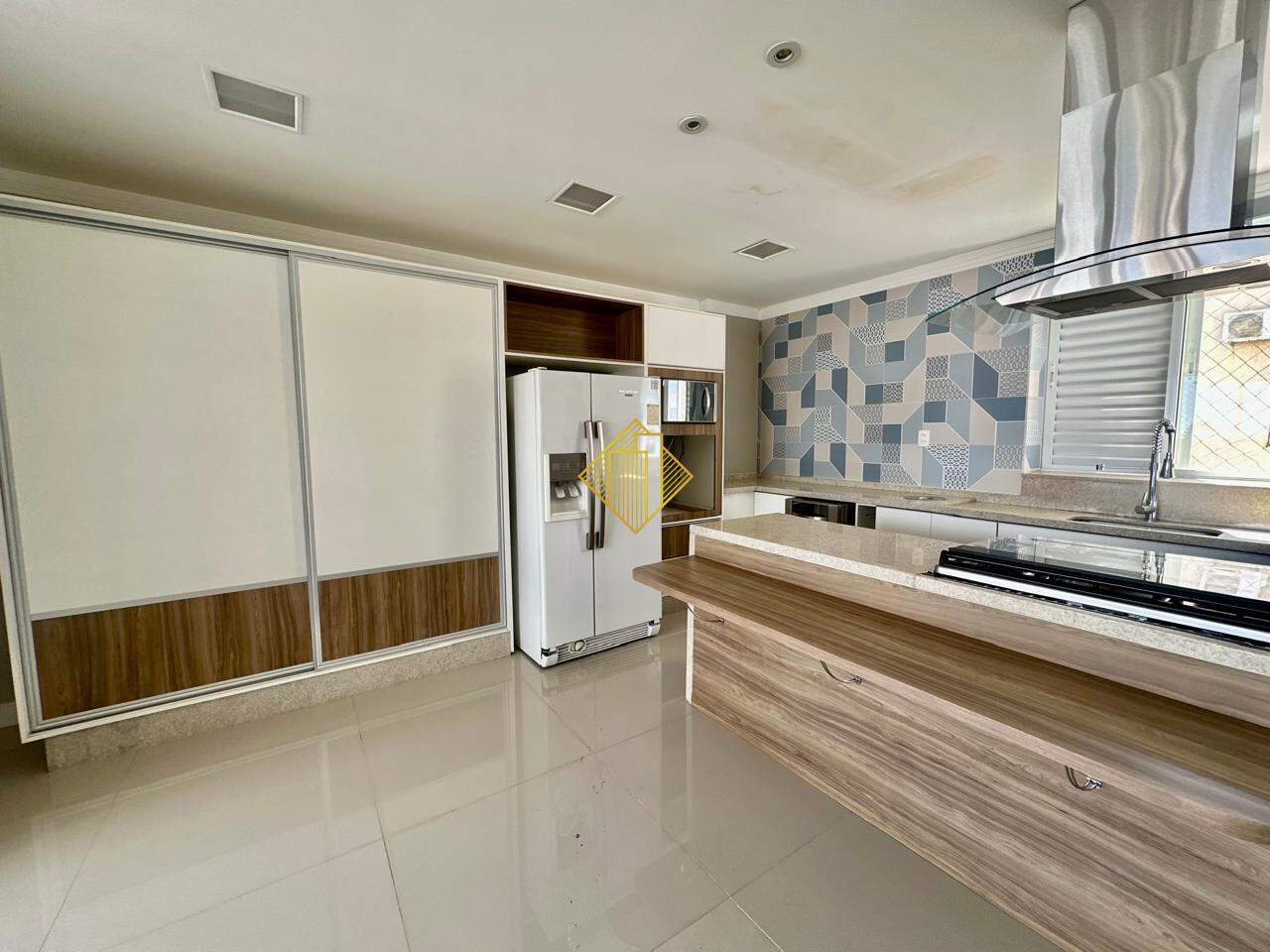 Apartamento para aluguel no Centro: 