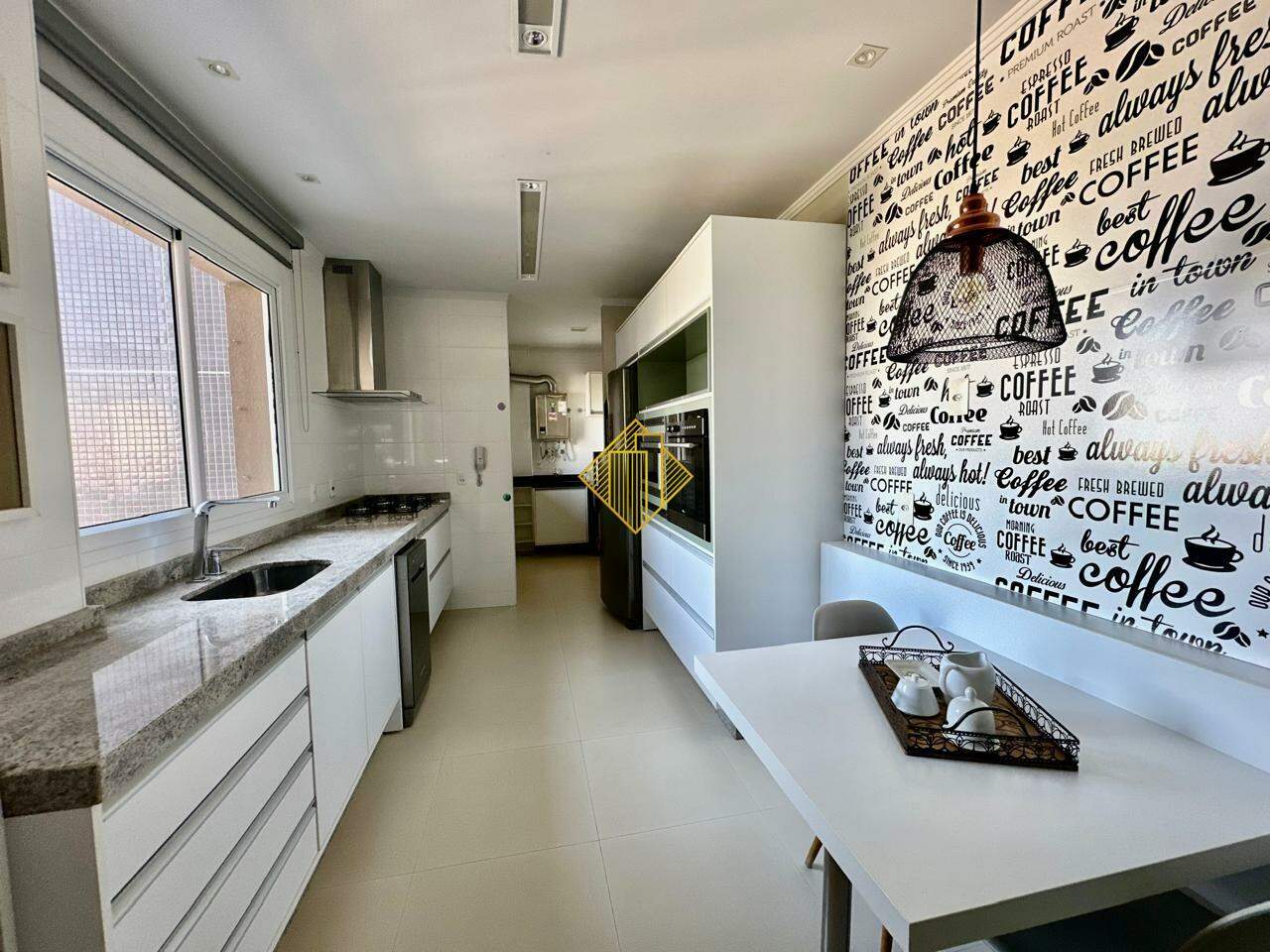 Apartamento para aluguel no Centro: 