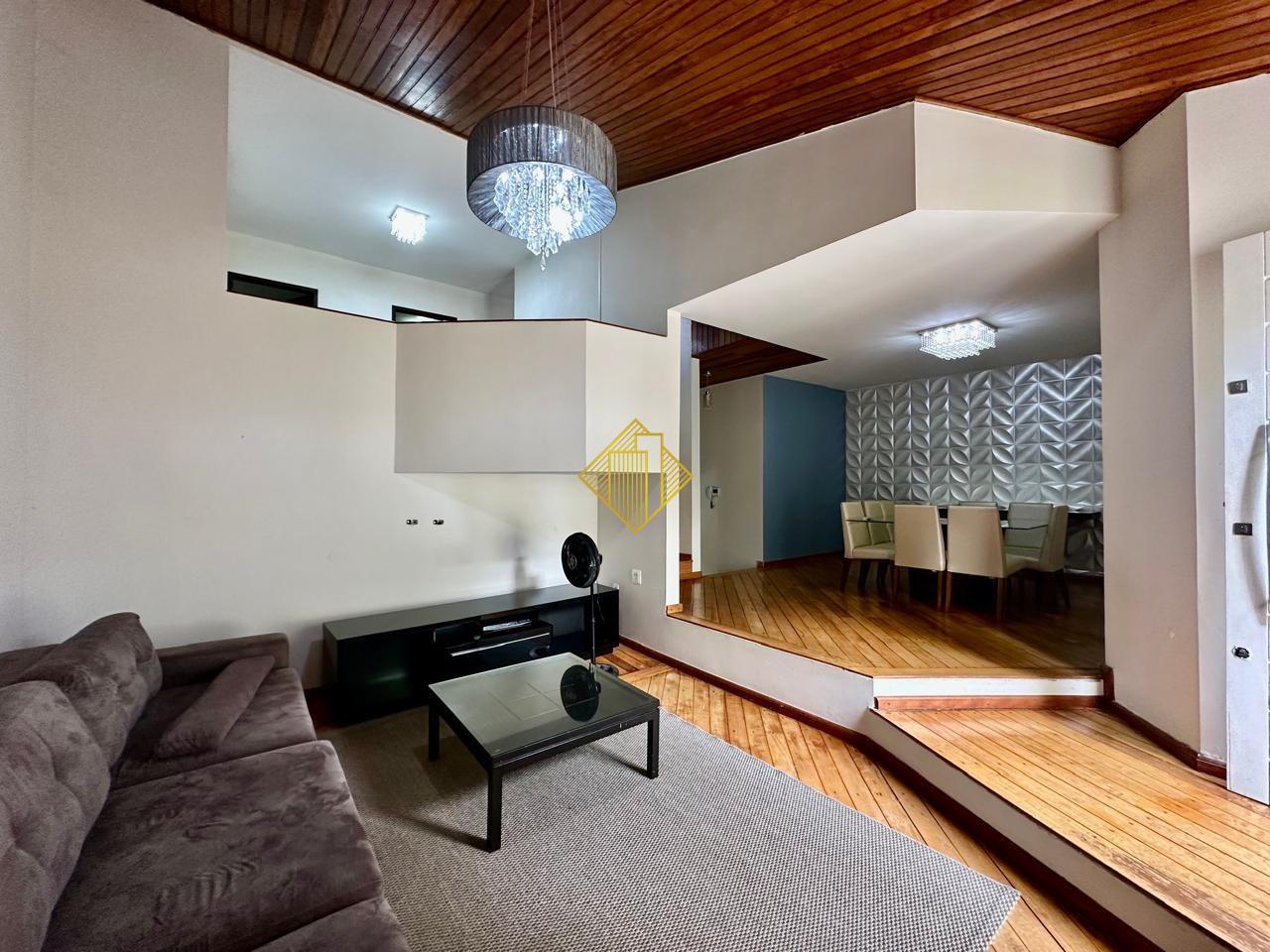 Sobrado para aluguel no Country: 