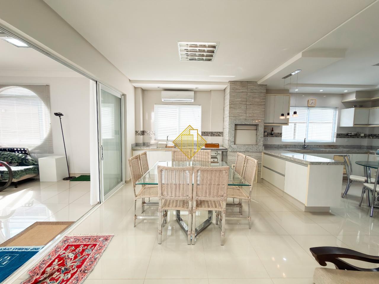 Sobrado à venda no FAG: 