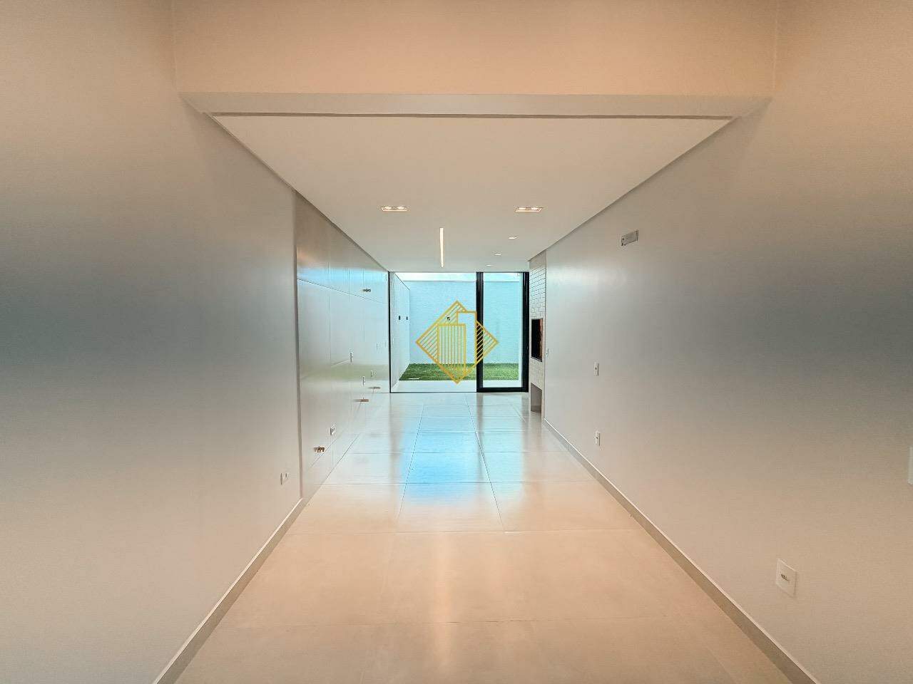 Casa à venda no Universitário: 