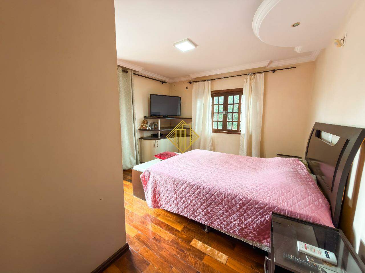 Sobrado à venda no Região do Lago: 