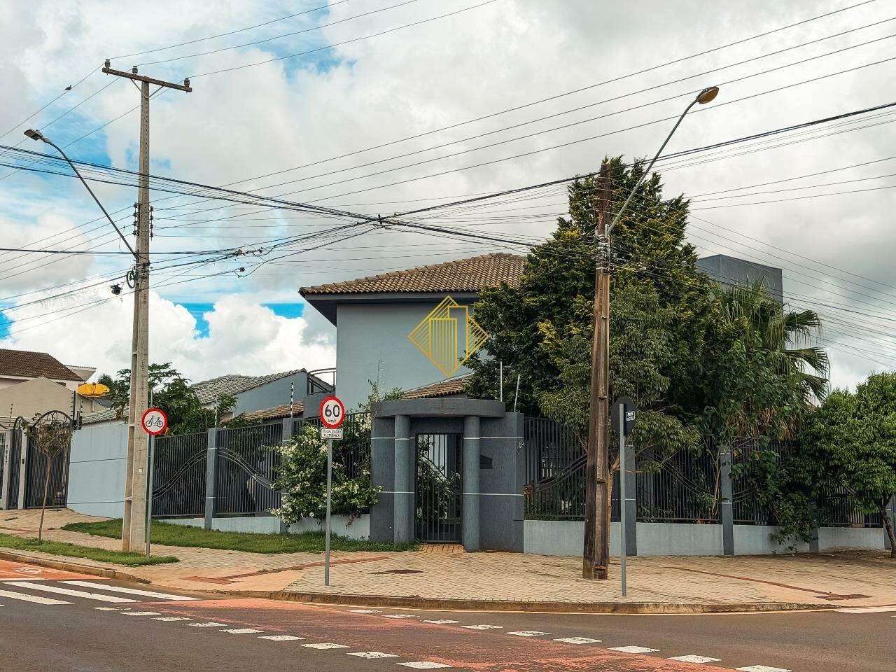 Sobrado à venda no Região do Lago: 