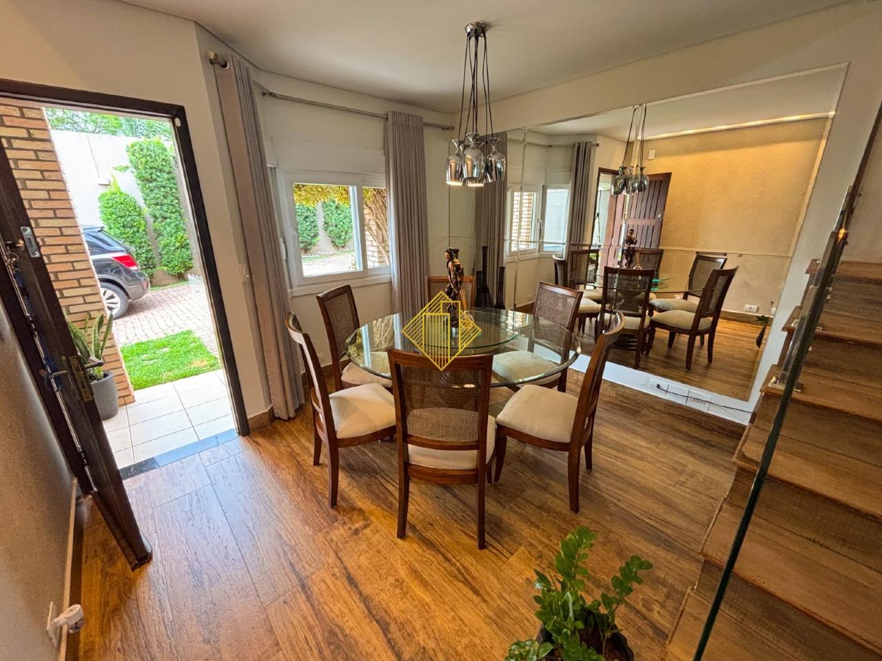 Sobrado à venda no Country: 