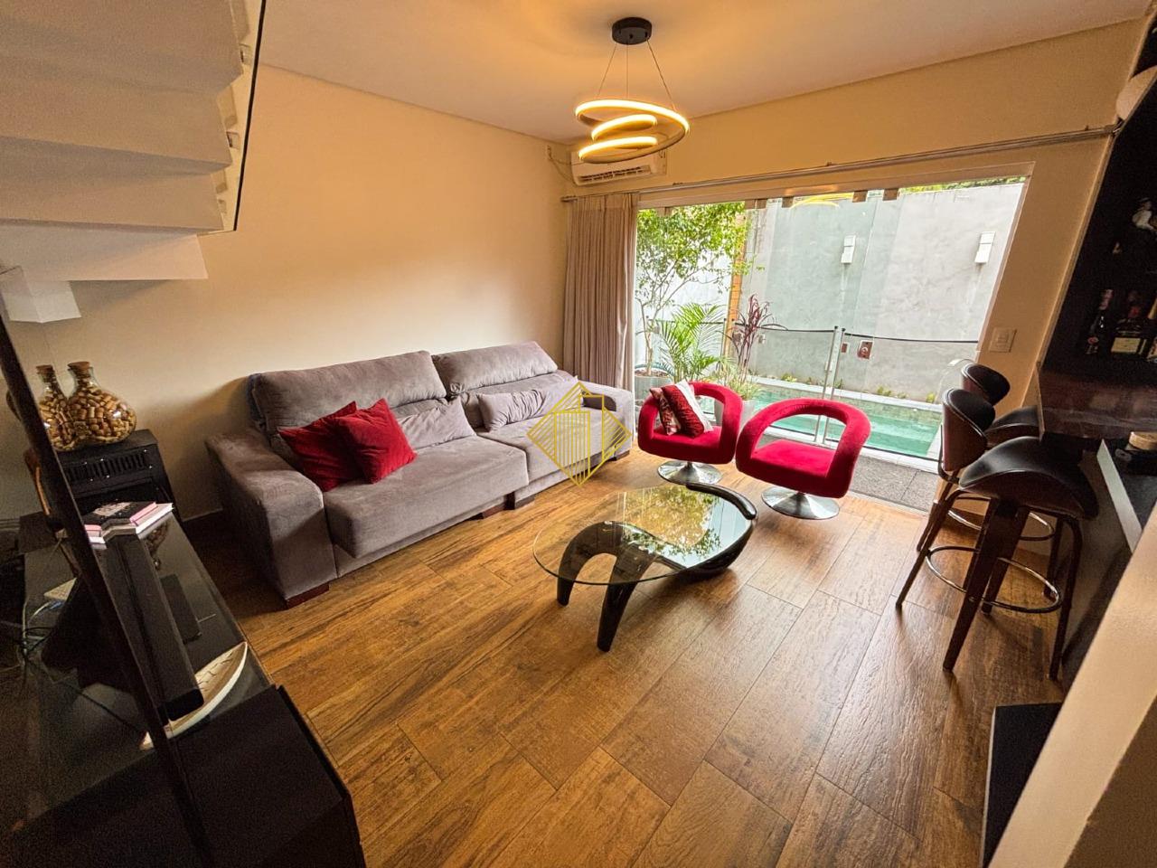 Sobrado à venda no Country: 