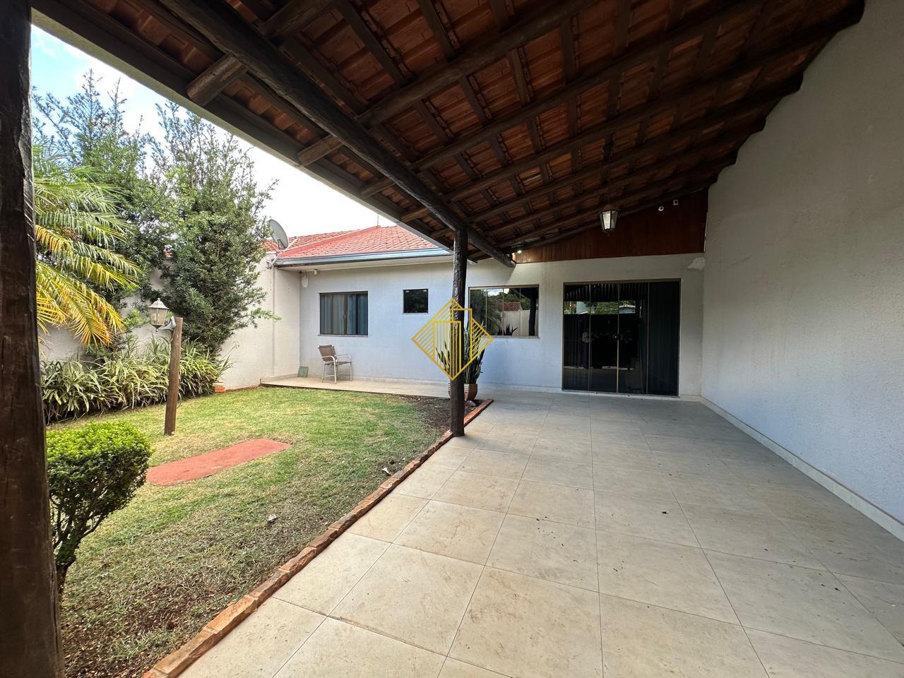 Casa para aluguel no Esmeralda: 