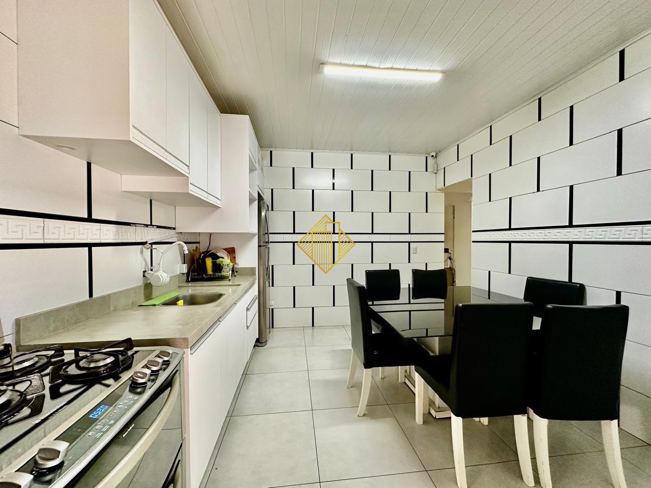 Casa para aluguel no Esmeralda: 