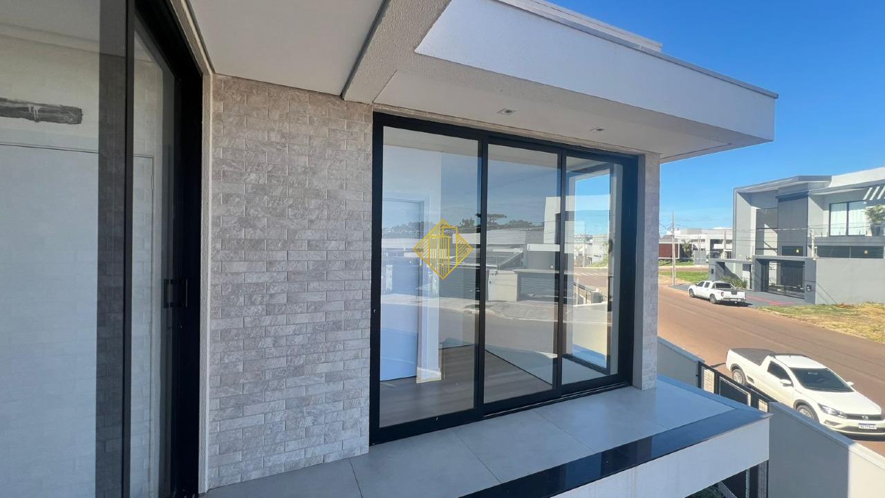 Sobrado à venda no Tropical II: 