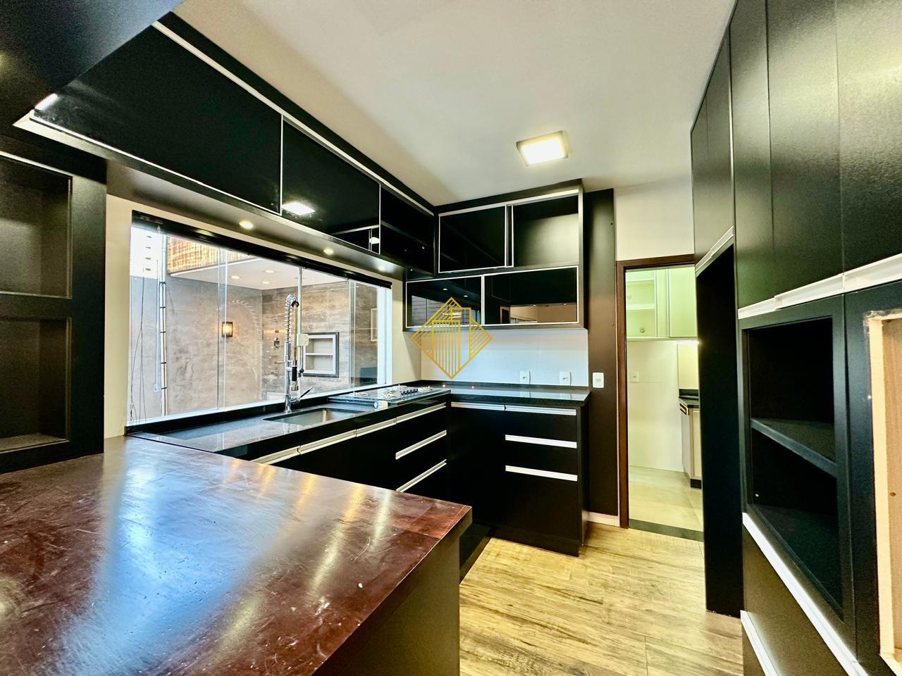 Sobrado para aluguel no Country: 