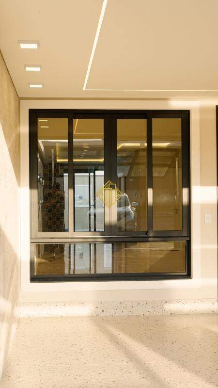 Casa à venda no Maria Luiza: 