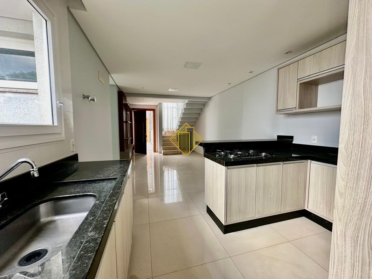 Sobrado para aluguel no Alto Alegre: 