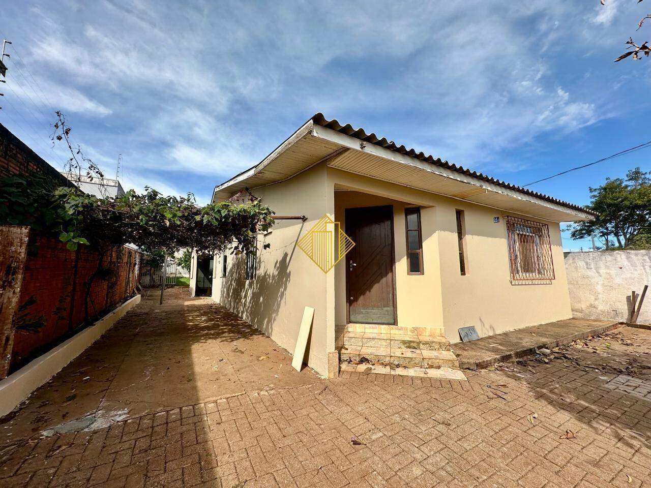 Casa para aluguel no Santa Felicidade: 