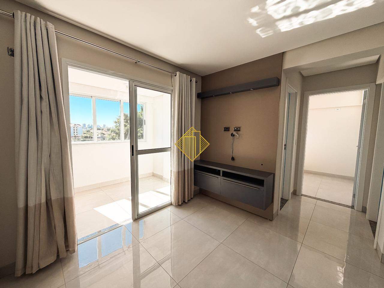 Apartamento para aluguel no Pioneiros Catarinenses: 