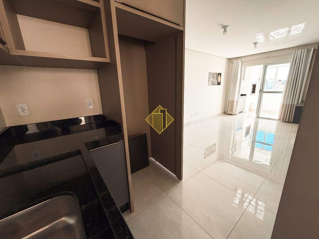 Apartamento para aluguel no Pioneiros Catarinenses: 