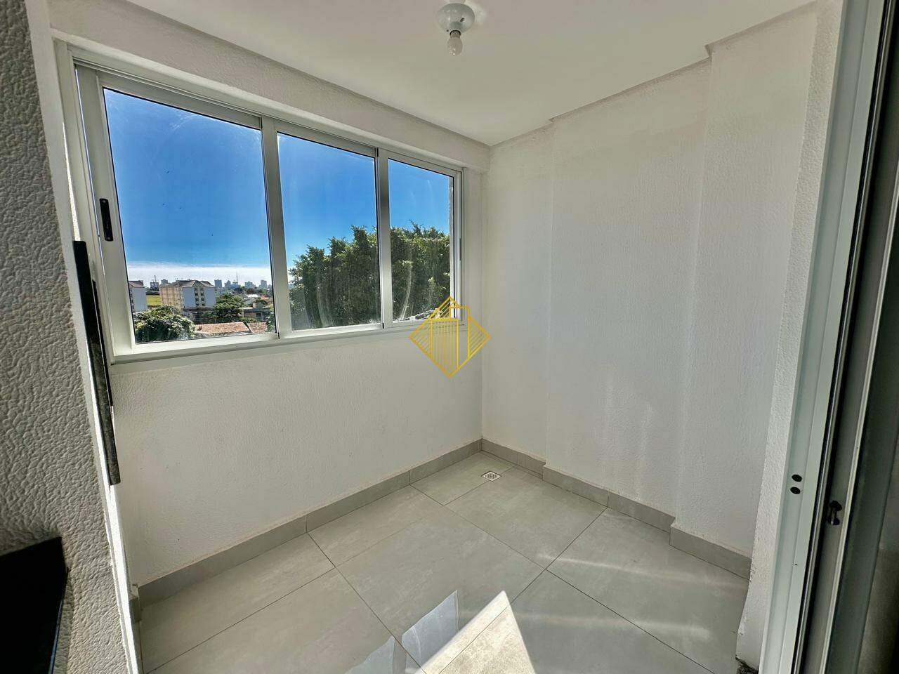 Apartamento para aluguel no Pioneiros Catarinenses: 