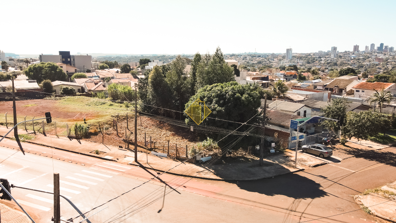 Lote à venda no Esmeralda: 