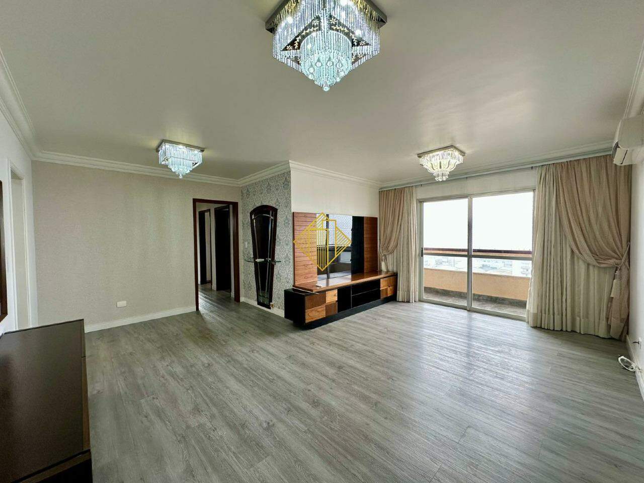 Apartamento para aluguel no Centro: 